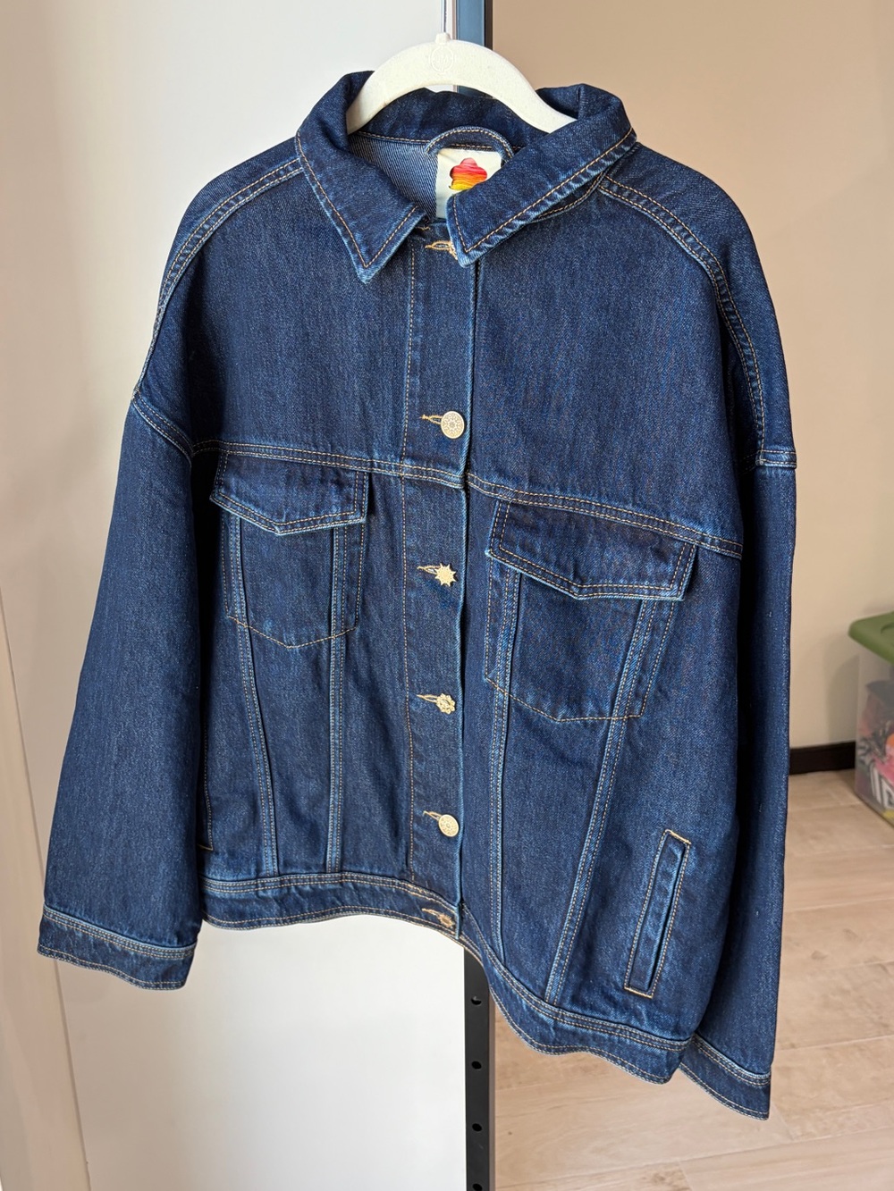 Farm Rio: Basic Jacket with Fancy Buttons - Picture 6 of 11